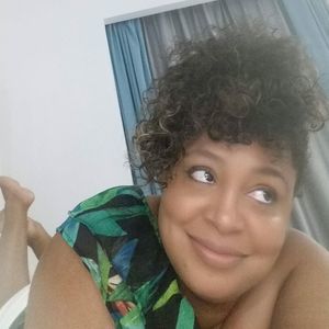 Meet your Posher, Alicia